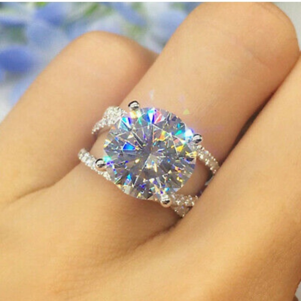 NWT 925 STERLING SILVER LUXURY DIAMOND Ring - Picture 2 of 4